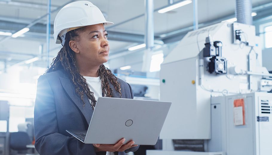 Employee submitting new project idea into Stratex Online capital planning software
